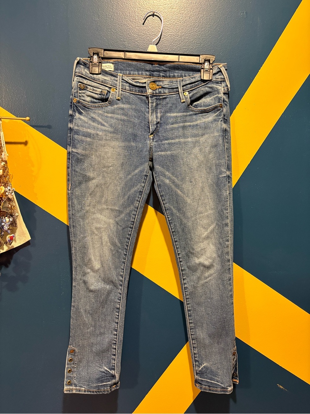 True Religion Medium Wash "Casey" Low Rise Ankle Skinny Jeans EUC